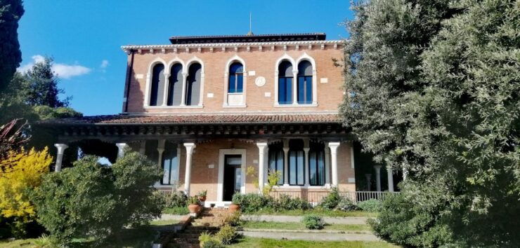 Venice: Giudecca Island Discover Walking Tour - Experience Highlights