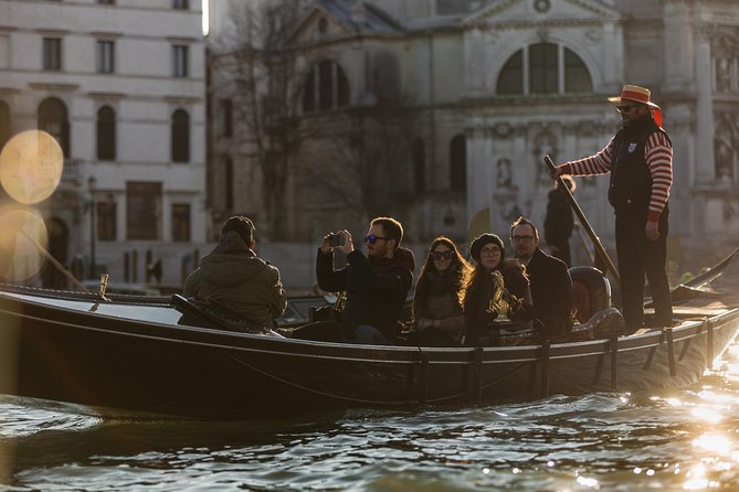 Venice: Grand Canal by Gondola With Commentary - Cancellation Policy