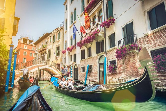 Venice Grand Canal Gondola Ride T5 - Experience Highlights