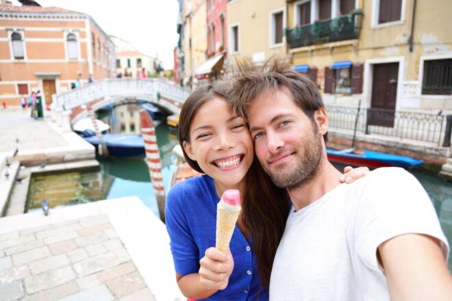 Venice: Guided Aperitivo Food Tour - Sampling Local Specialties