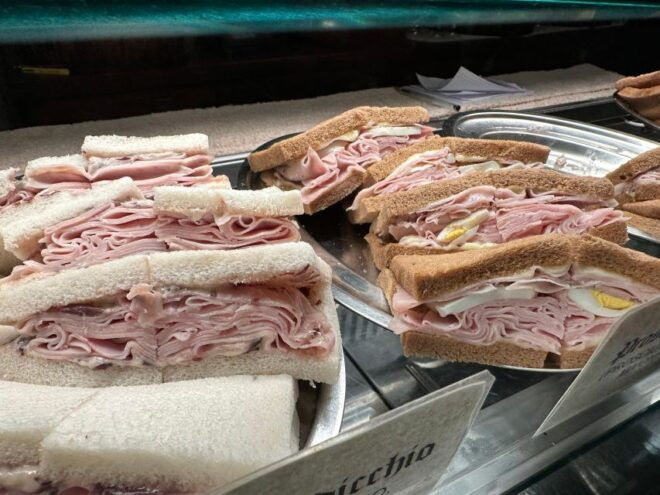 Venice: Guided City Highlights and Street Food Tour - Availability and Cancellation Policy