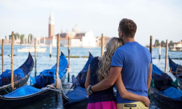 Venice: Guided City Walking Tour With Gondola Ride - Highlights