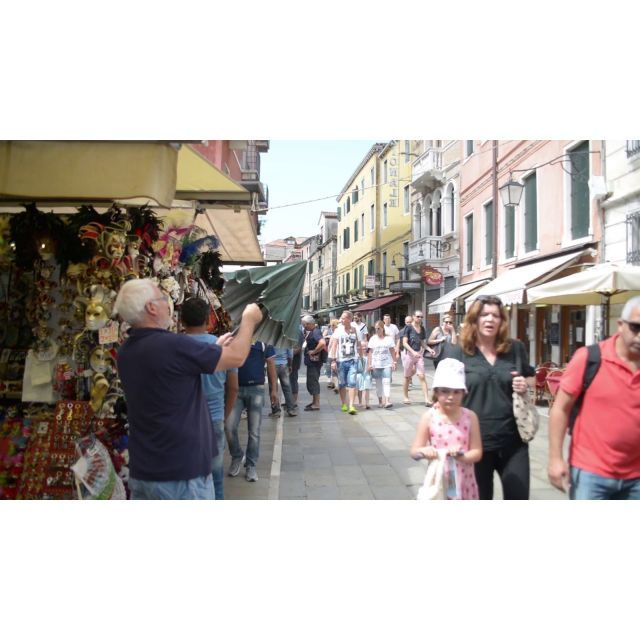 Venice: Guided City Walking Tour With Gondola Ride - Frequently Asked Questions