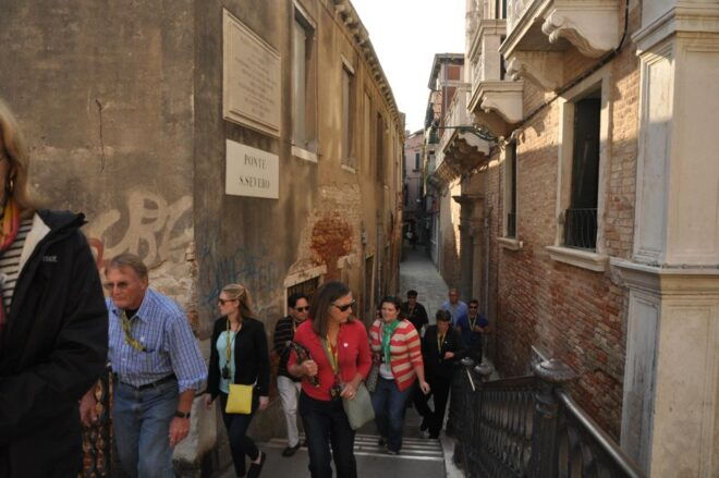 Venice: Guided Tour, St Marks Basilica Ticket & Boat Tour - Meeting Point