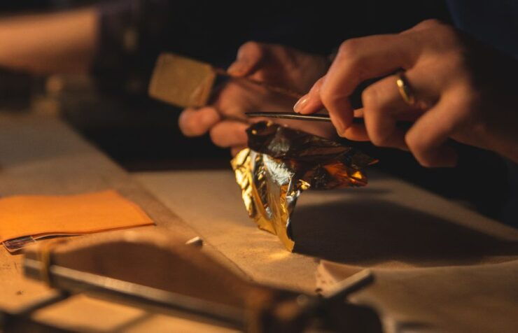 Venice: Guided Venetian Goldsmith Experience - Experience Highlights