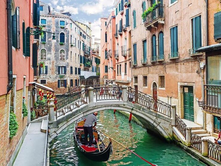 Venice: Guided Walking Tour and Gondola Ride - Booking Information