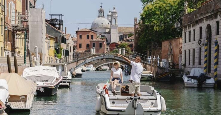 Venice: Hidden Canals on Electric Boat - Experience Highlights