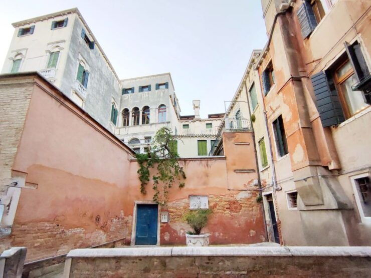 Venice: Hidden Corners Outdoor Walking Tour - Good To Know
