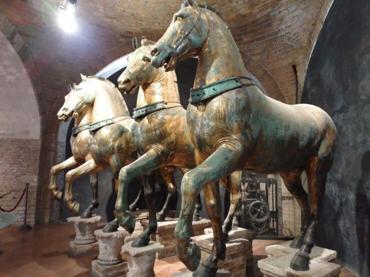 Venice: Highlights Tour, St. Marks Basilica & Doges Palace - Tour Highlights