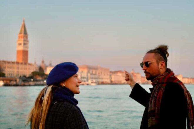 Venice Historic Walk: the City, Architecture, Traditions - Unique Aspects of Venice