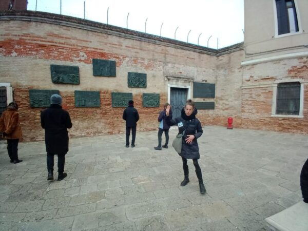 Venice: Jewish Ghetto Walking Tour and Synagogue Tour Option - Synagogue Tour Option