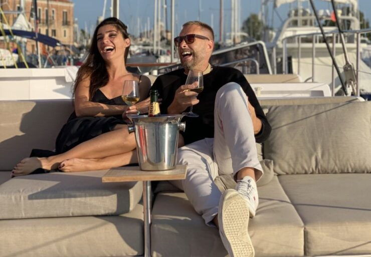 Venice: Lagoon Catamaran Tour With Classical Music & Drinks - Experience Highlights