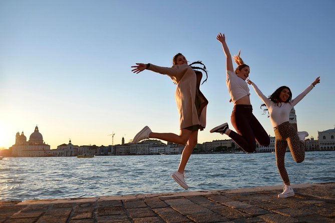Venice Lagoon Private Boat Tour With Prosecco Aperitif - Tour Inclusions