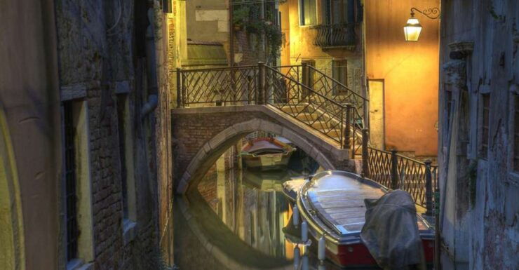 Venice: Legends, Anecdotes and Ghost Stories Walking Tour - Activity Details
