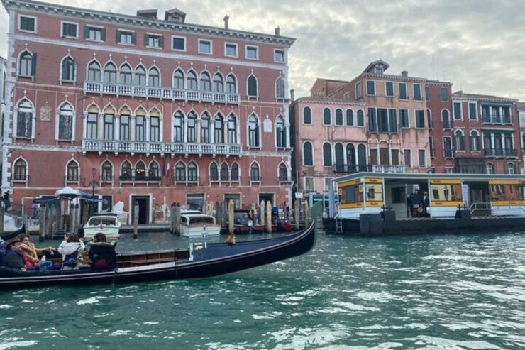 Venice LUXURY Private Day Tour With Gondola Ride From Rome - Price and Duration