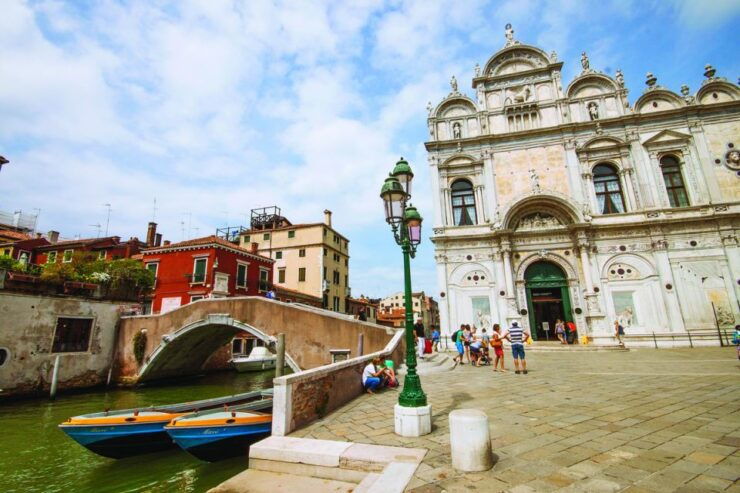 Venice: Morning Walking Tour - Guide and Language Options