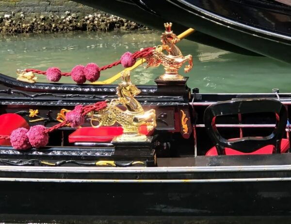 Venice Must-See: St.Marks Basilica, Doges Palace & Gondola - Tips for a Great Experience