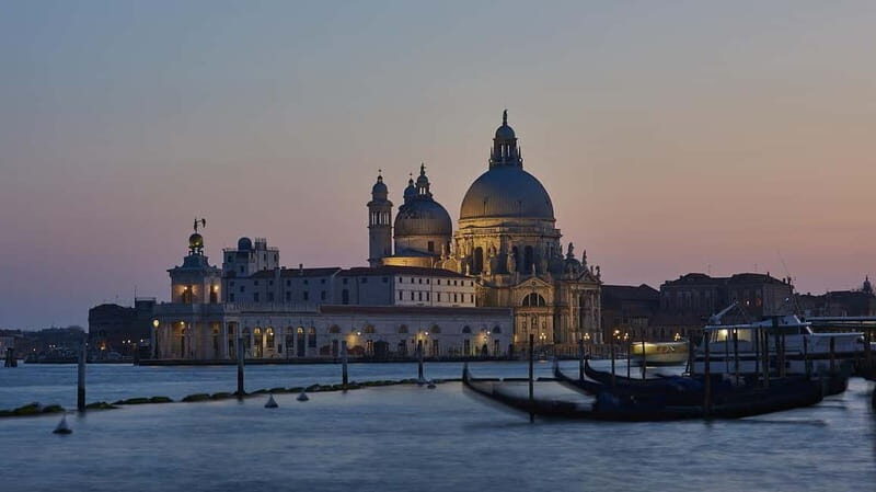 Venice: Night Guided Walking Tour of the City's Highlights - Good To Know