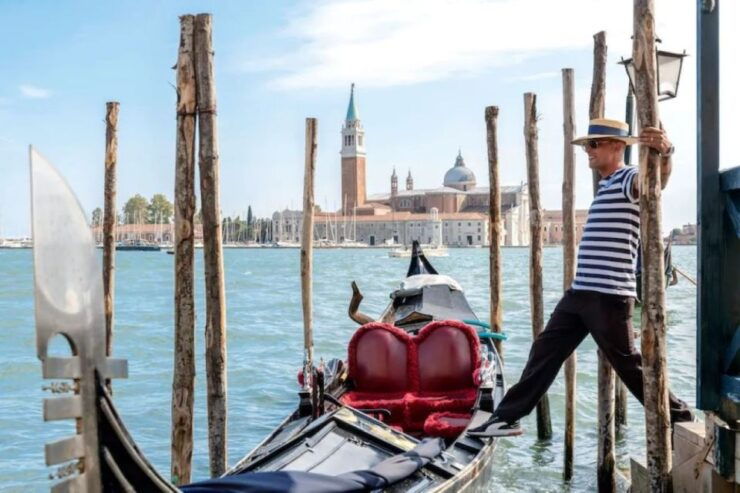 Venice: Off the Beaten Path Private Gondola Ride - Free Cancellation and Flexible Payment Options