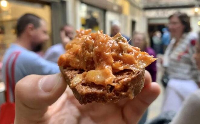 Venice Old Taverns and Rialto Market Food Adventure - Booking Process