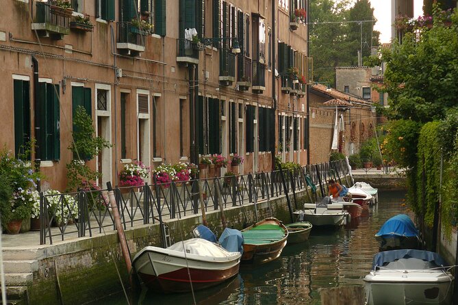Venice Photography Walking Tour With Private Guide - Hidden Places and Unique Experiences