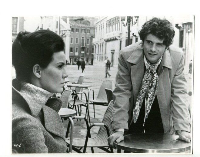 Venice: Private 2-Hour Film Locations Cinetour - Languages and Features