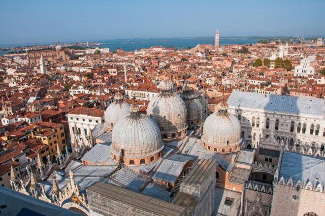 Venice: Private 2-Hour Walking Tour - Booking Information and Inclusions