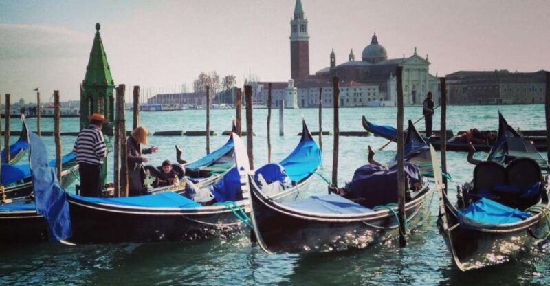 Venice: Private After Dark Tour and Gondola Ride - Good To Know