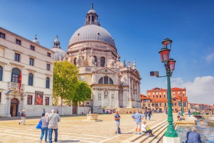 Venice: Private Architecture Tour With a Local Expert - Tour Pricing and Duration