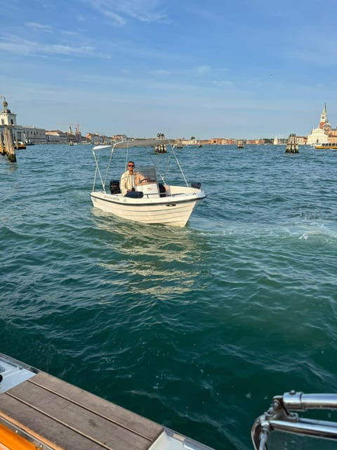 Venice : Private Boat Tour in the Lagoon - Recommended Attire