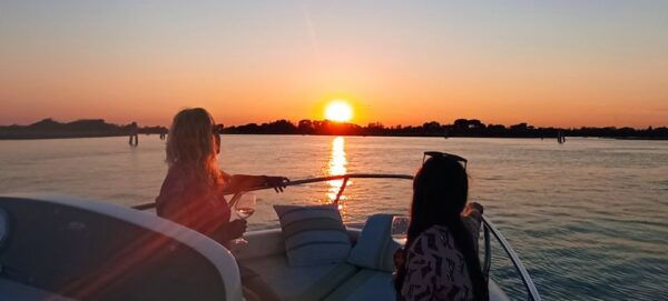Venice: Private Boat Tour to Murano, Burano, Torcello - Background