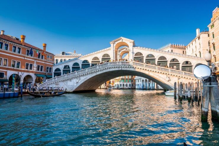 Venice: Private Exclusive History Tour With a Local Expert. - Activity Description