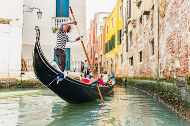 Venice: Private Gondola Ride Along Grand Canal - Inclusions and Exclusions
