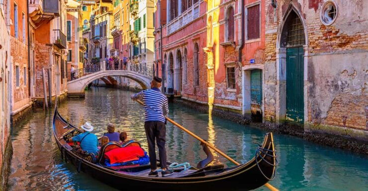Venice: Private Gondola Ride Experience - Good To Know