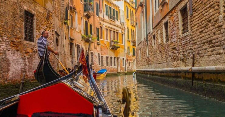 Venice: Private Gondola Tour - Booking Details