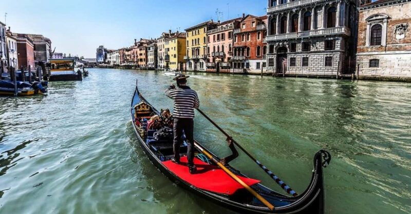 Venice: Private Grand Canal Gondola Ride from Rialto - Good To Know