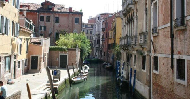 Venice: Private Guided Walking Tour - Tour Experience