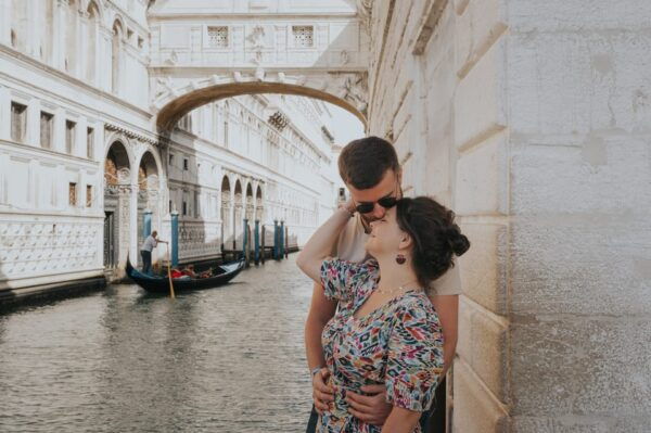 Venice: Private Photoshoot With Professional Photographer - Frequently Asked Questions