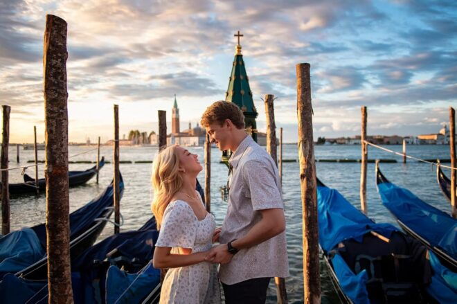 Venice: Private Professional Photo Shoot Experience. - Unique Features of the Session