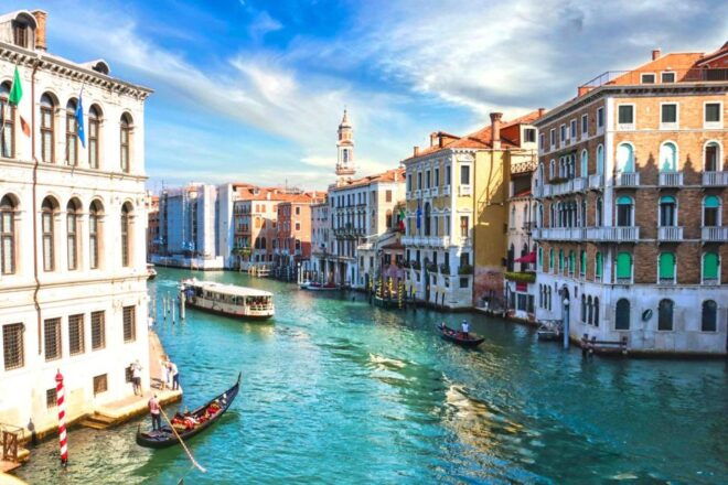 Venice Private Tour: History, Art and Unique Atmosphere - Booking Information and Customer Reviews