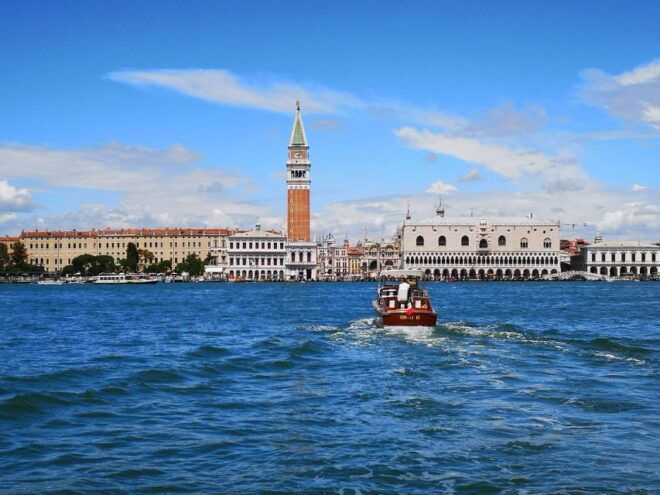 Venice: Private Tour in the City and Wine Tasting - Inclusions and Restrictions