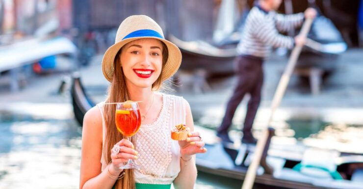 Venice: Private Walking Tour With Local Food & Wine Tasting - Good To Know