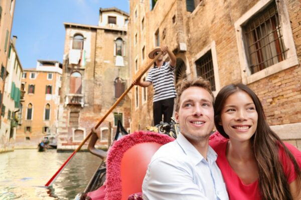 Venice: Romantic Gondola Tour and Dinner for Two - Reviews