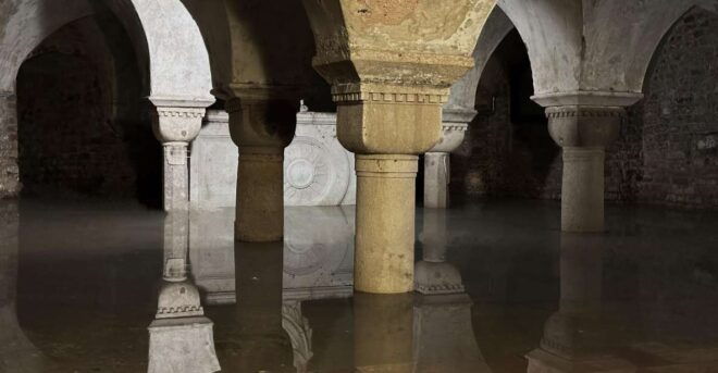 Venice: Saint Marks Basilica, Crypt and Burial Places - Inclusions