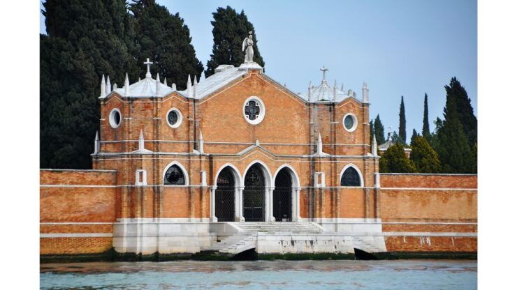 Venice: San Michele Cemetery Island Vaporetto & Walking Tour - Experience Highlights