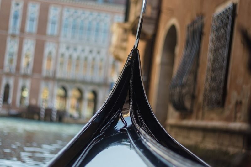 Venice Secrets Walking Tour and Shared Gondola Ride - Who should book this Venice tour?