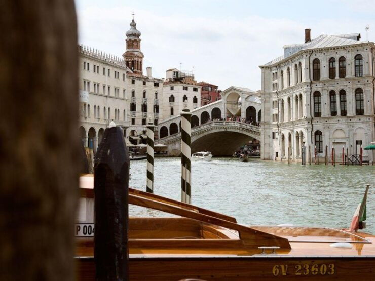 Venice: Semi Private Walking Tour With Gondola Ride & Spritz - Experience Highlights