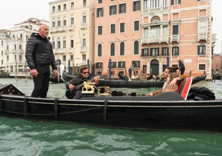 Venice: Shared Gondola Ride and Serenade - Activity Details and Logistics