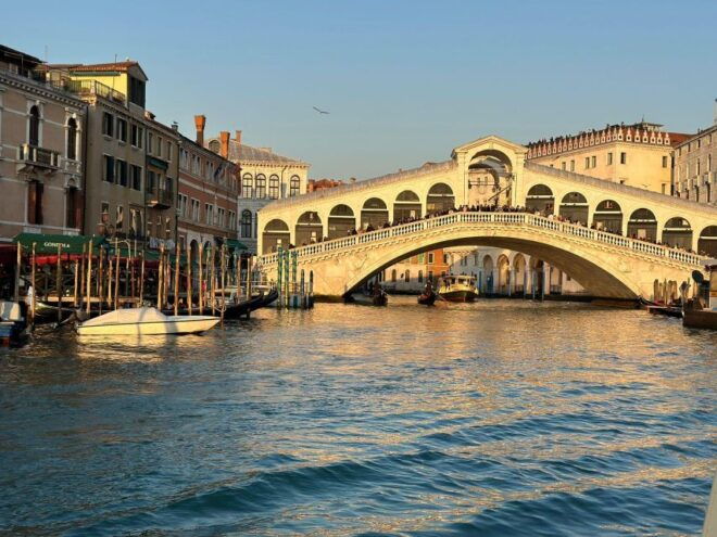 Venice: Small Group Guided Walking Tour & Food Tastings - Inclusions and Exclusions