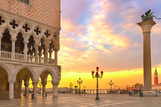 Venice: Spectacular Cooking Show in San Marco - Central Meeting Point Details